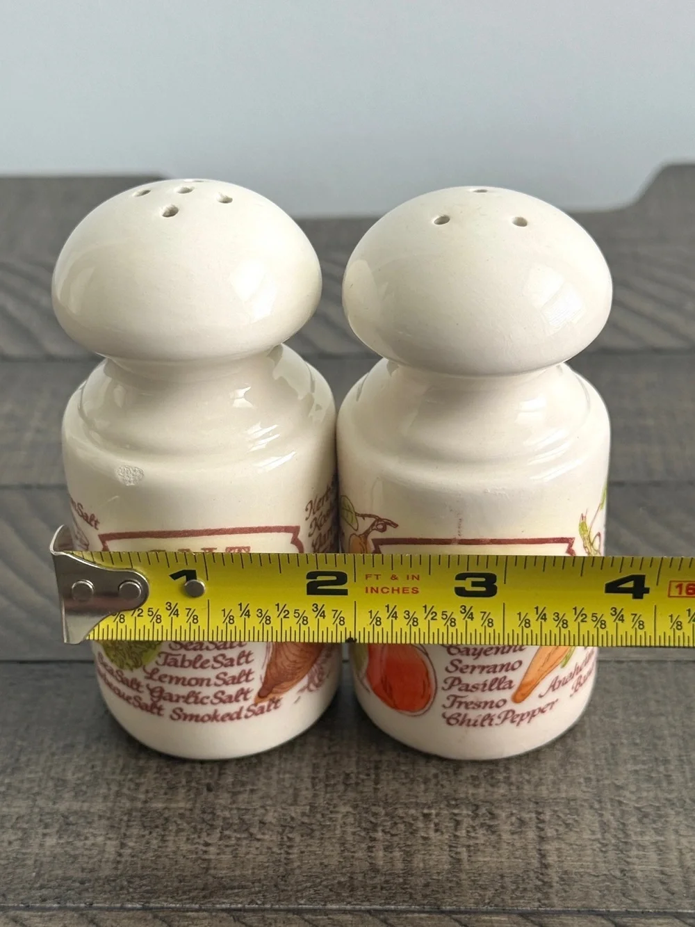 Vintage 1980s Avon Country Kitchen Salt & Pepper Shakers - Retro Farmhouse Decor